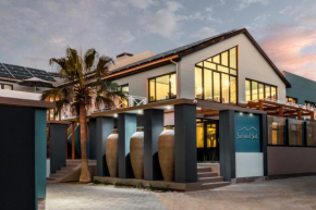 Отель Swakopmund Sands  Свакопмунд